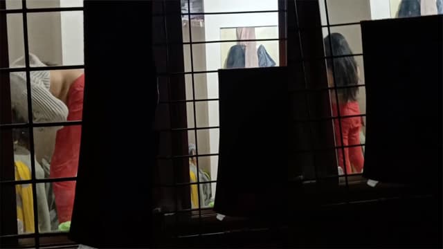Neighbor Girl Changing Clothes Arousing Video Viral